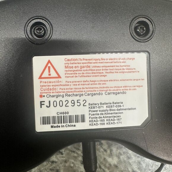 2 Motorola Talkabout T6530 Handheld Walkie Talkie Radios 22 Channels W/Charger - Picture 10 of 10